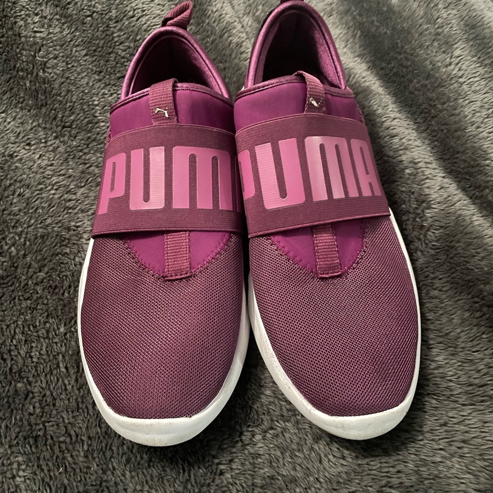 Dare lightweight womens pumas